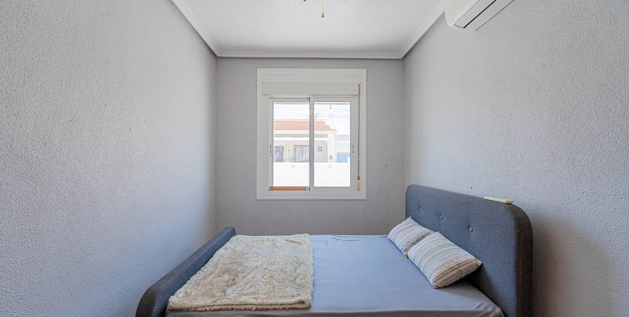 Resale - Bungalow -
Ciudad Quesada - Altos de Quesada