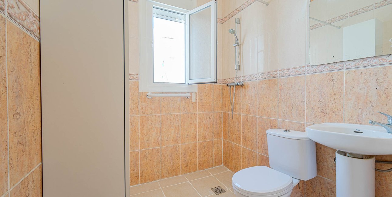 Resale - Bungalow -
Ciudad Quesada - Altos de Quesada