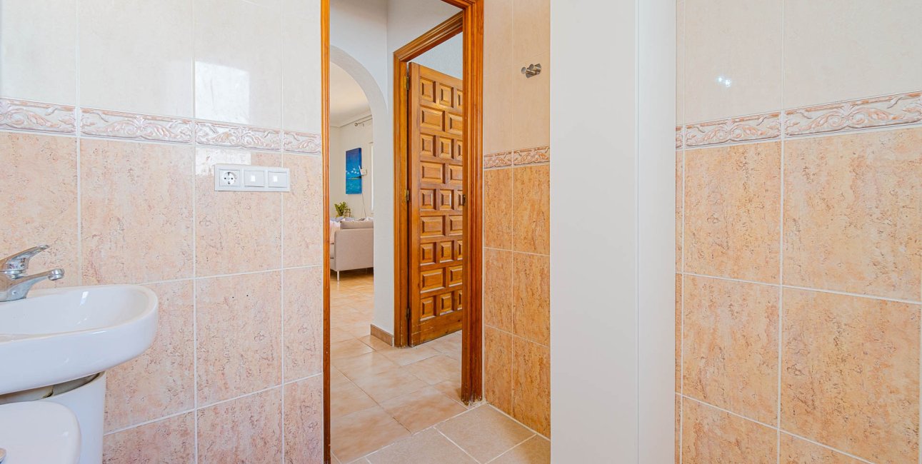 Resale - Bungalow -
Ciudad Quesada - Altos de Quesada