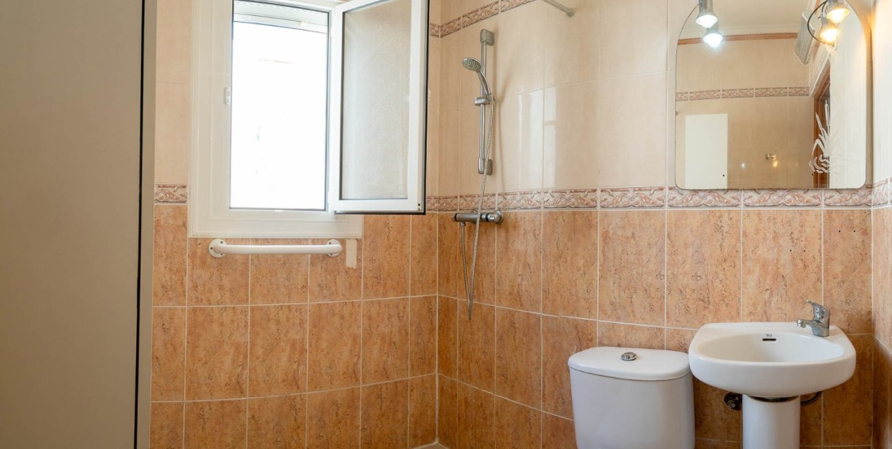 Resale - Bungalow -
Ciudad Quesada - Altos de Quesada