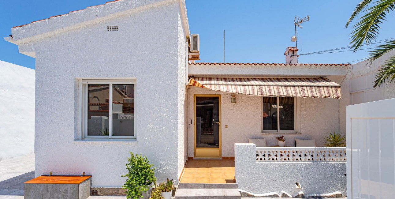 Resale - Bungalow -
Ciudad Quesada - Altos de Quesada