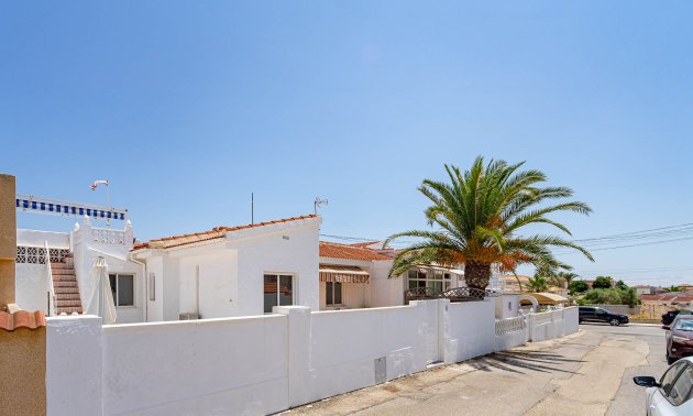 Resale - Bungalow -
Ciudad Quesada - Altos de Quesada