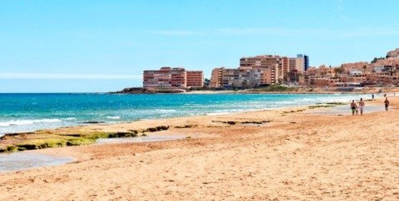 Rynek pierwotny - Willa -
Torrevieja - La Mata