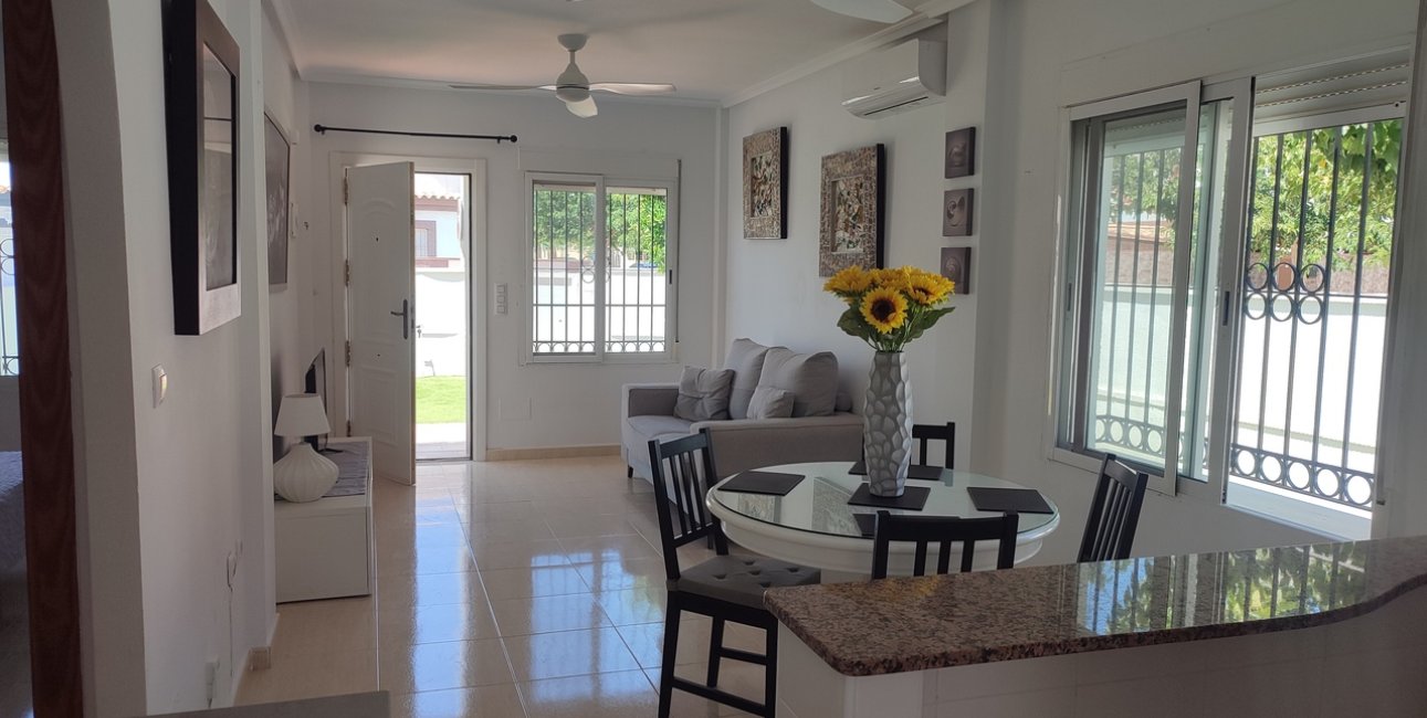 Resale - Bungalow -
Sucina - Sucina - Town