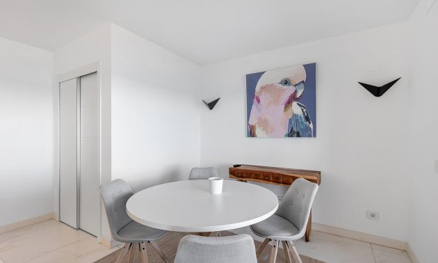 Resale - Apartment / flat -
Torrevieja - Punta prima
