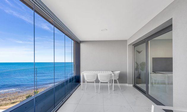 Resale - Apartment / flat -
Torrevieja - Punta prima