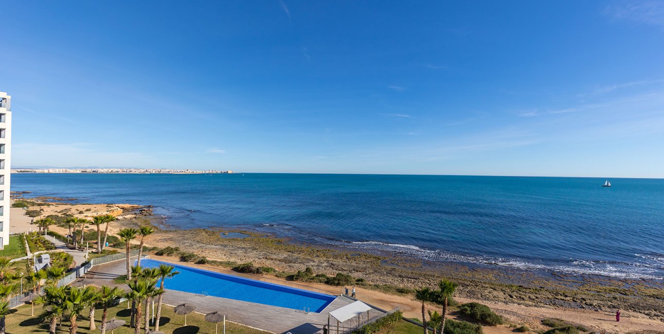Resale - Apartment / flat -
Torrevieja - Punta prima