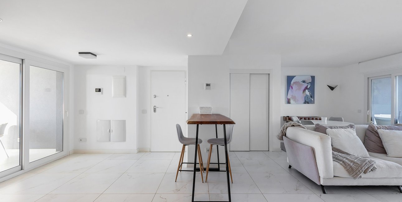 Resale - Apartment / flat -
Torrevieja - Punta prima