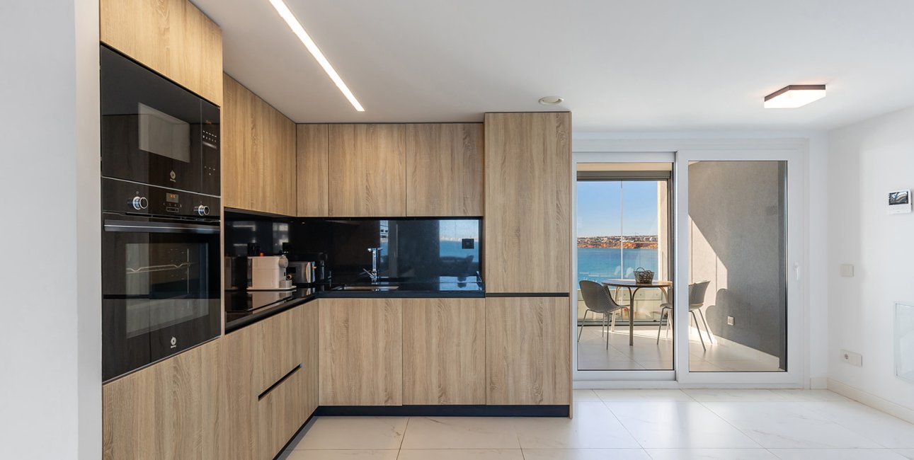 Resale - Apartment / flat -
Torrevieja - Punta prima