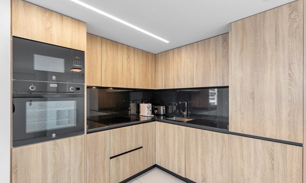 Resale - Apartment / flat -
Torrevieja - Punta prima