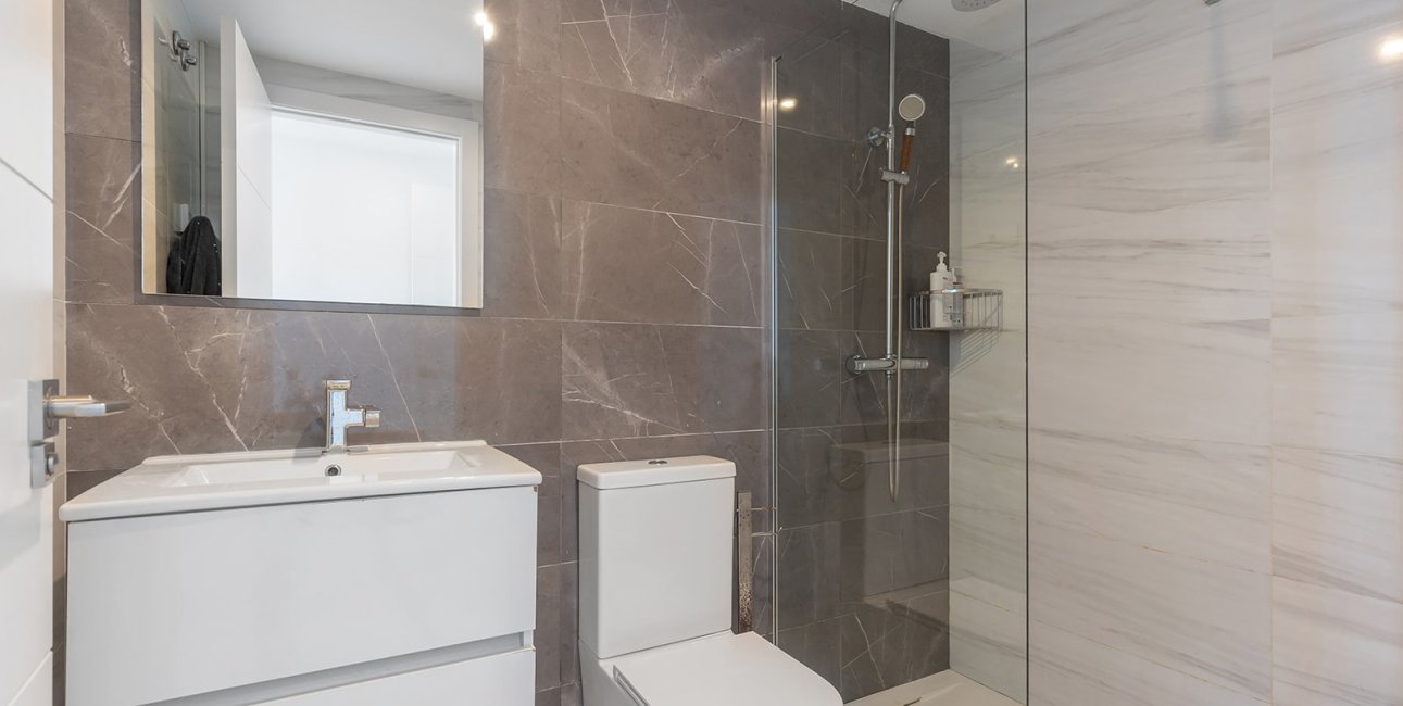 Resale - Apartment / flat -
Torrevieja - Punta prima
