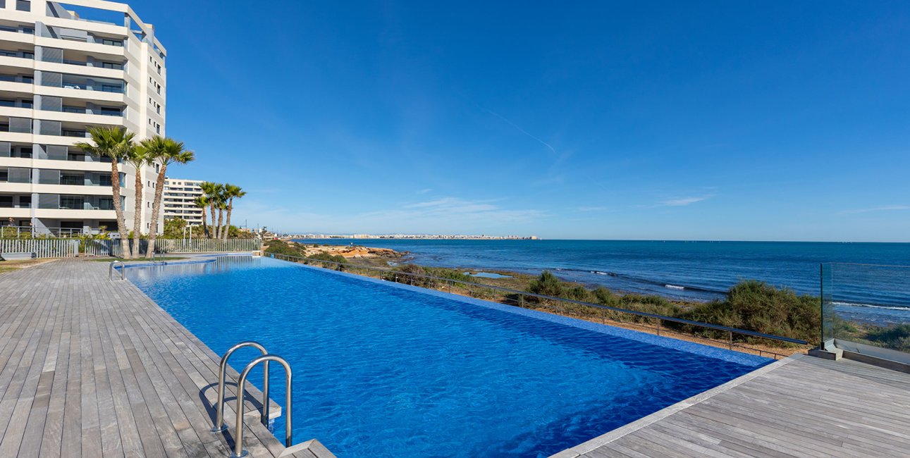 Resale - Apartment / flat -
Torrevieja - Punta prima