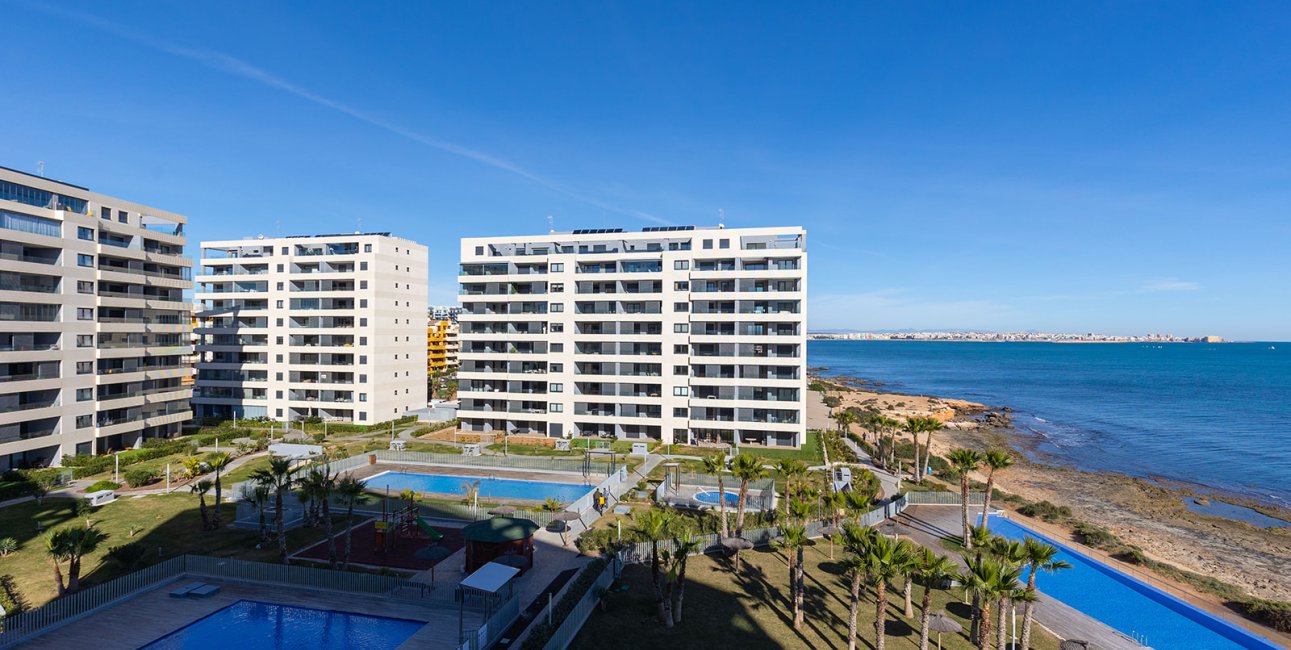 Resale - Apartment / flat -
Torrevieja - Punta prima