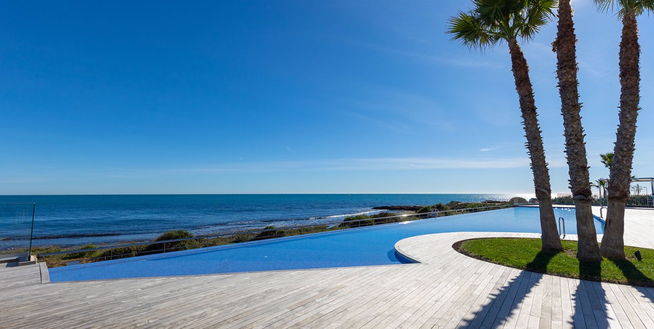 Resale - Apartment / flat -
Torrevieja - Punta prima
