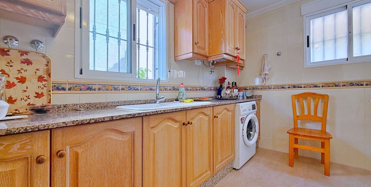 Resale - Villa -
Orihuela - Orihuela Costa
