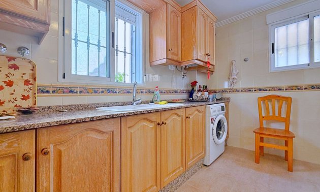 Resale - Villa -
Orihuela - Orihuela Costa