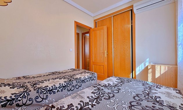 Resale - Villa -
Orihuela - Orihuela Costa