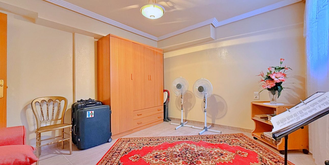 Resale - Villa -
Orihuela - Orihuela Costa