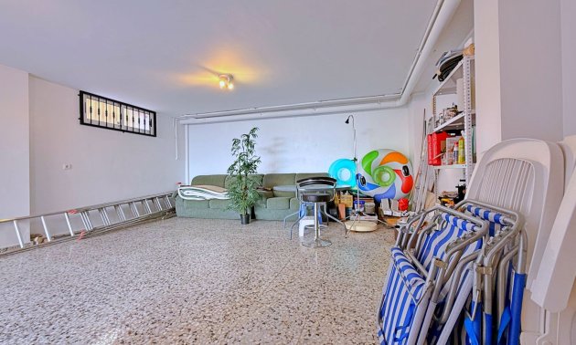 Resale - Villa -
Orihuela - Orihuela Costa
