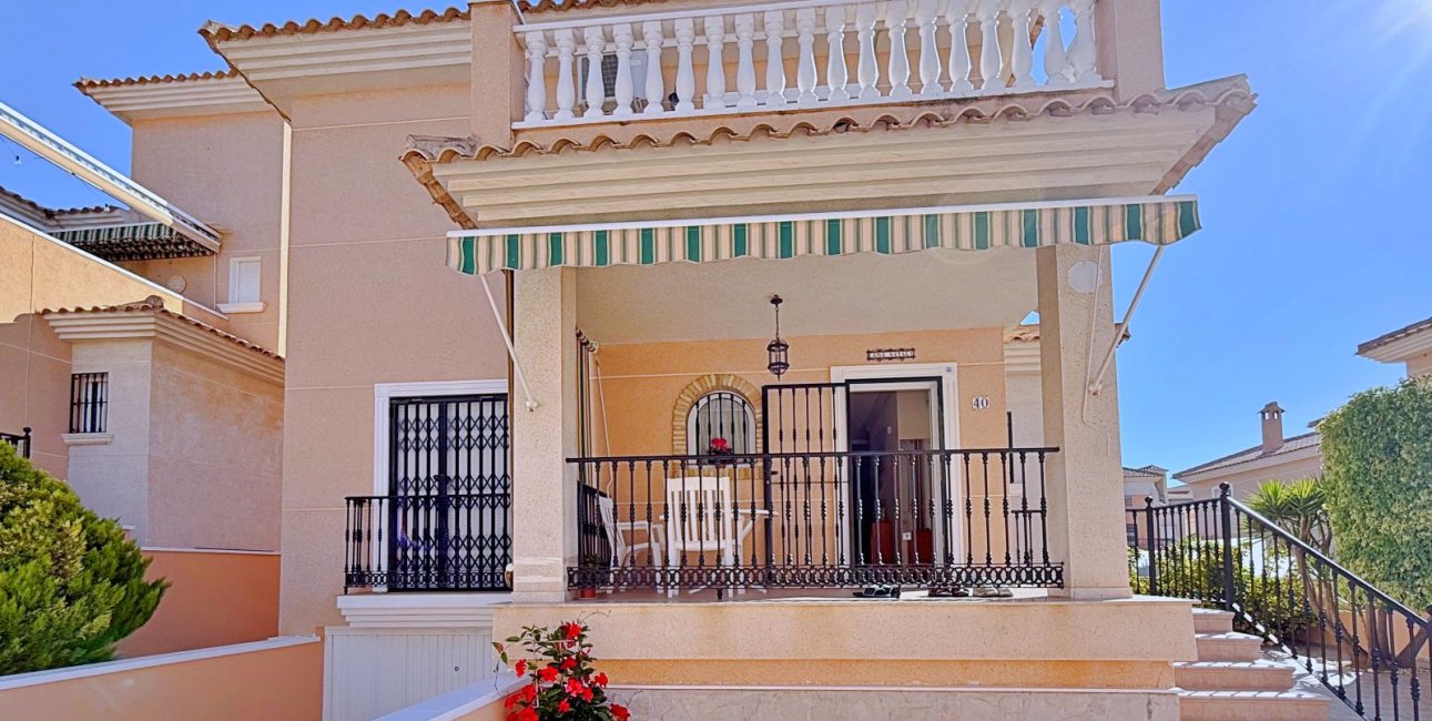 Rynek wtórny - Willa -
Orihuela Costa - Punta Prima