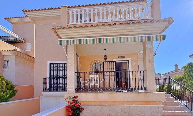 Rynek wtórny - Willa -
Orihuela Costa - Punta Prima