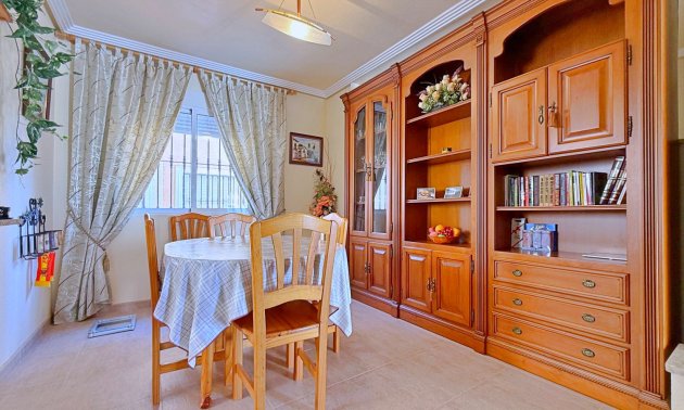 Rynek wtórny - Willa -
Orihuela Costa - Punta Prima