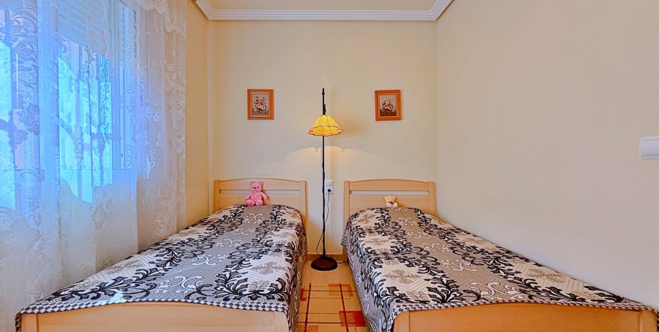 Rynek wtórny - Willa -
Orihuela Costa - Punta Prima