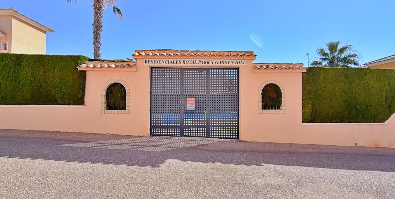 Rynek wtórny - Willa -
Orihuela Costa - Punta Prima