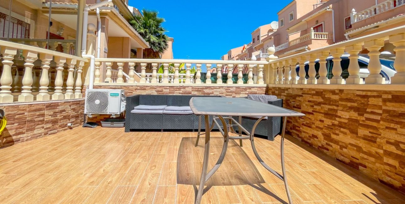 Resale - Townhouse -
Orihuela Costa - Playa Flamenca