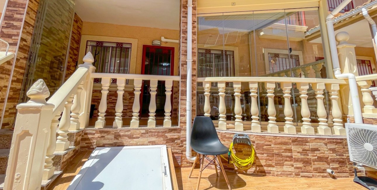 Resale - Townhouse -
Orihuela Costa - Playa Flamenca
