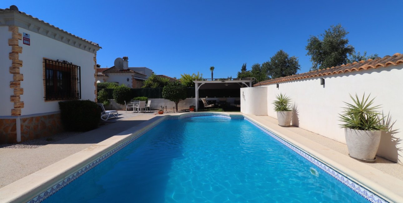 Resale - Villa -
Formentera del Segura - Fincas de La Vega