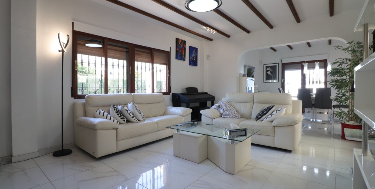 Resale - Villa -
Formentera del Segura - Fincas de La Vega