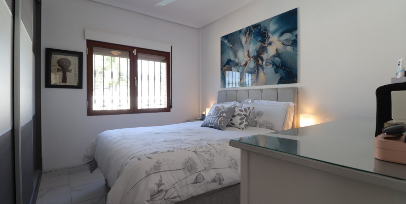 Resale - Villa -
Formentera del Segura - Fincas de La Vega