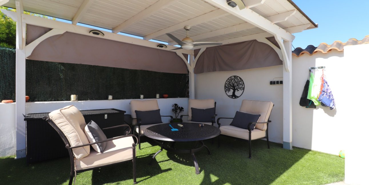 Resale - Villa -
Formentera del Segura - Fincas de La Vega