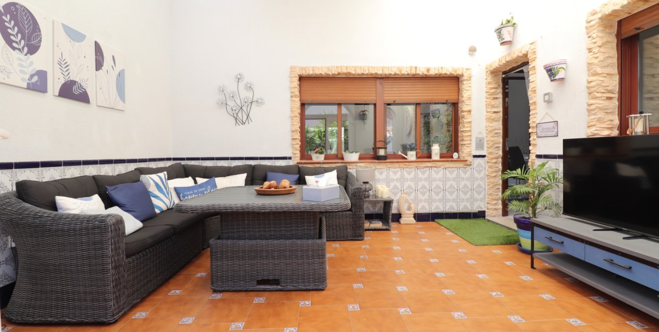 Resale - Villa -
Formentera del Segura - Fincas de La Vega