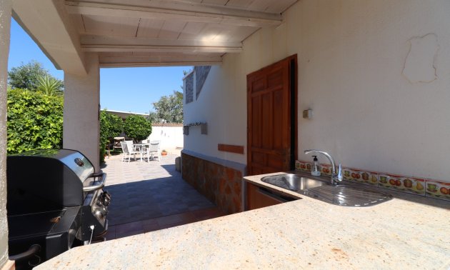 Resale - Villa -
Formentera del Segura - Fincas de La Vega