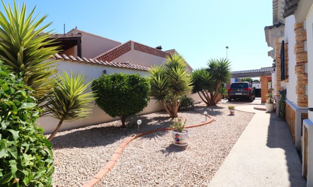 Resale - Villa -
Formentera del Segura - Fincas de La Vega
