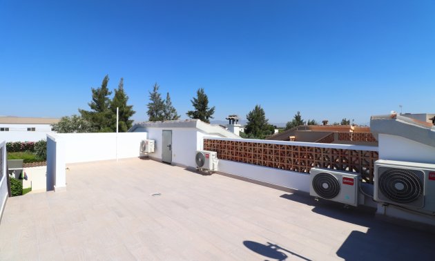 Resale - Villa -
Formentera del Segura - Fincas de La Vega