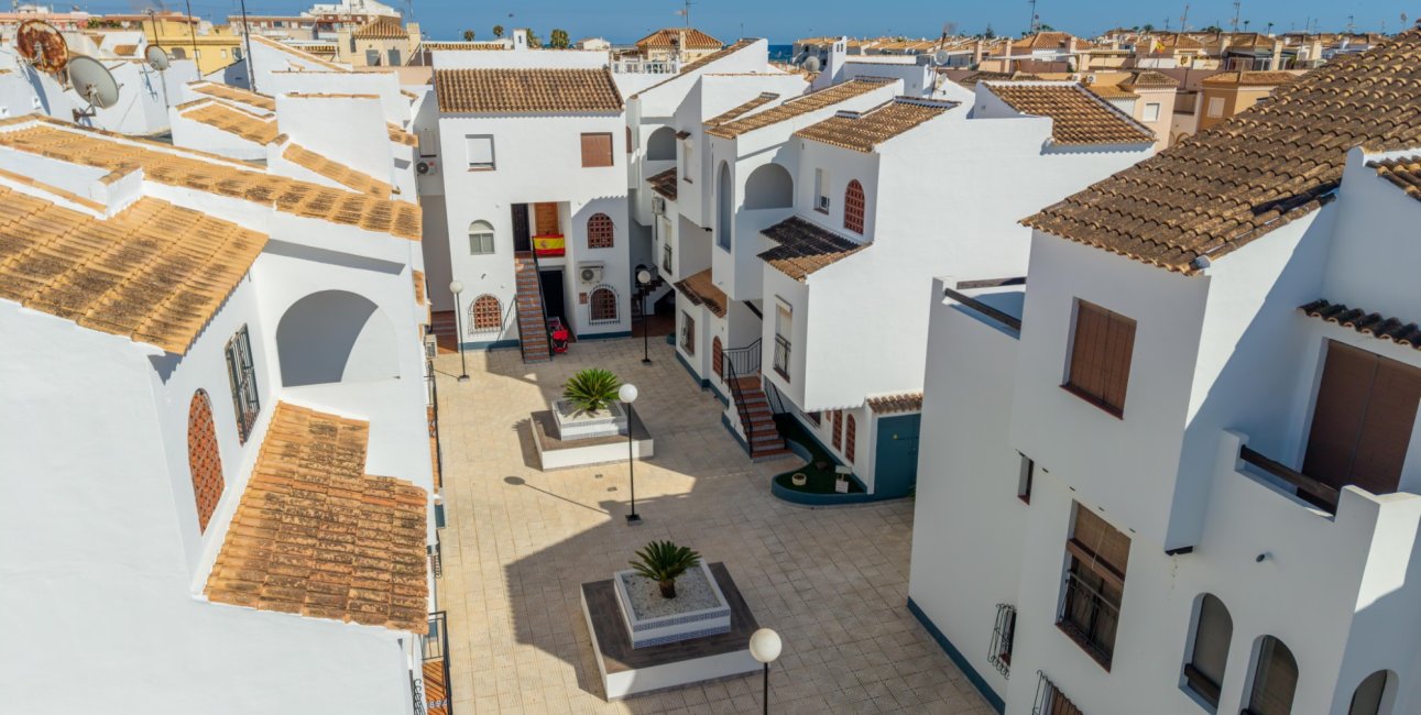 Resale - Apartment / flat -
Torrevieja - Playa Los Naufragos