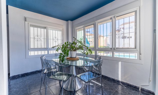 Resale - Apartment / flat -
Torrevieja - Playa Los Naufragos