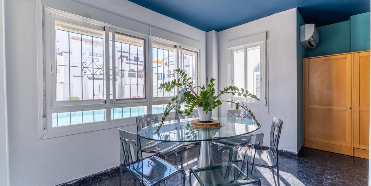 Resale - Apartment / flat -
Torrevieja - Playa Los Naufragos
