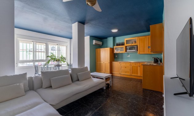 Resale - Apartment / flat -
Torrevieja - Playa Los Naufragos