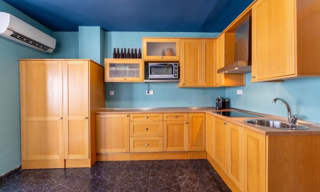 Resale - Apartment / flat -
Torrevieja - Playa Los Naufragos
