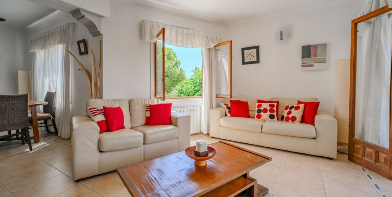 Resale - Villa -
Orihuela Costa - Cabo Roig