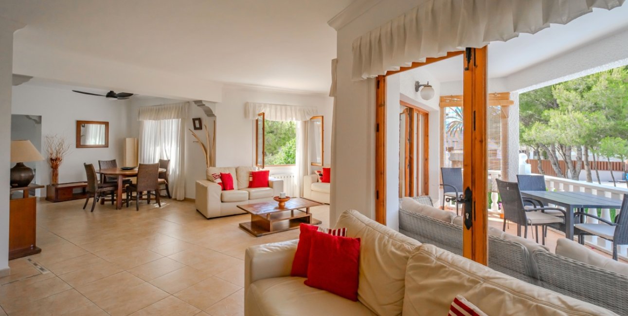 Resale - Villa -
Orihuela Costa - Cabo Roig