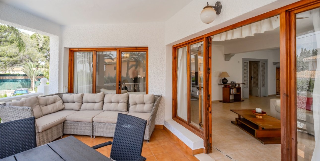 Resale - Villa -
Orihuela Costa - Cabo Roig