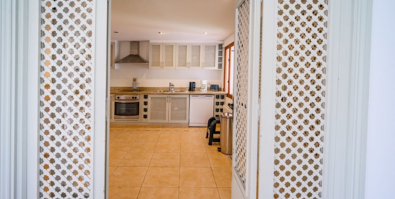 Resale - Villa -
Orihuela Costa - Cabo Roig