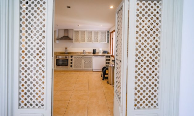 Resale - Villa -
Orihuela Costa - Cabo Roig