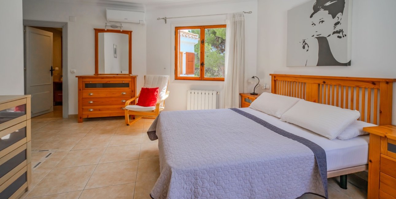 Resale - Villa -
Orihuela Costa - Cabo Roig