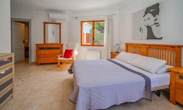 Resale - Villa -
Orihuela Costa - Cabo Roig